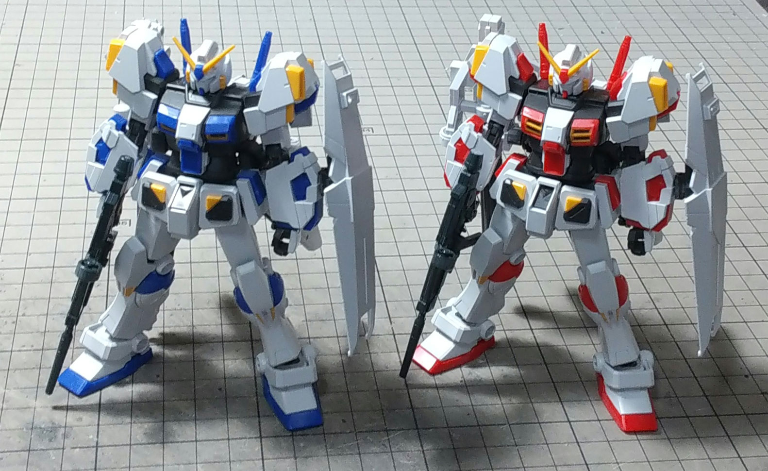 ガンダム4号機・5号機01